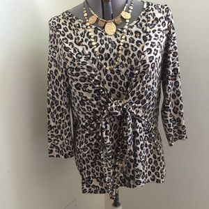 Leopard print top